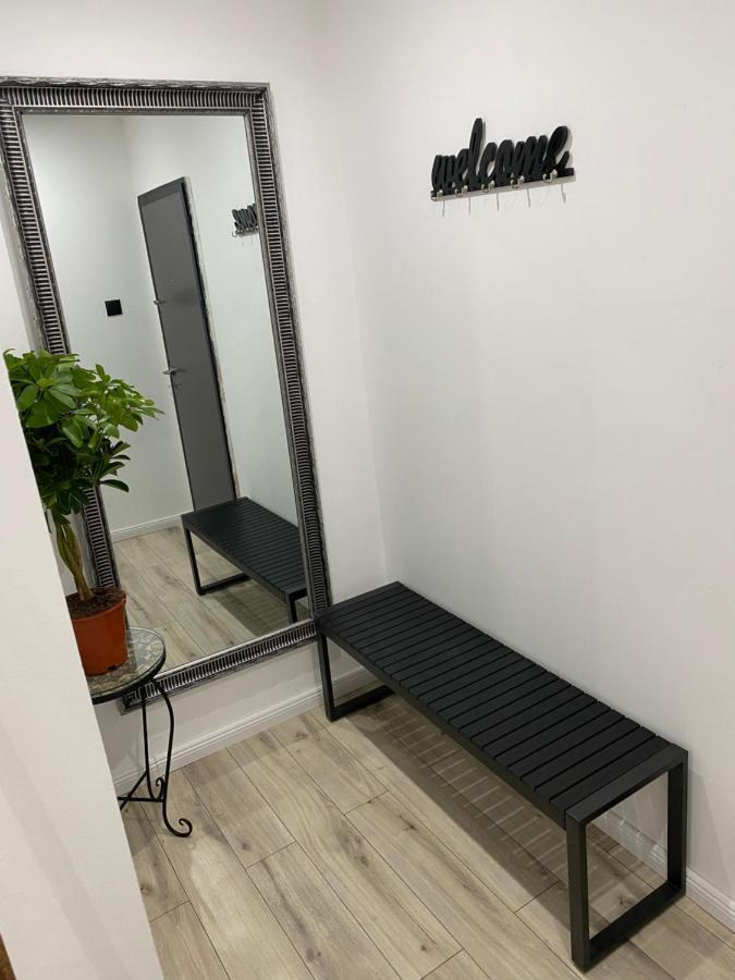 Studio In The Heart Of Apartment